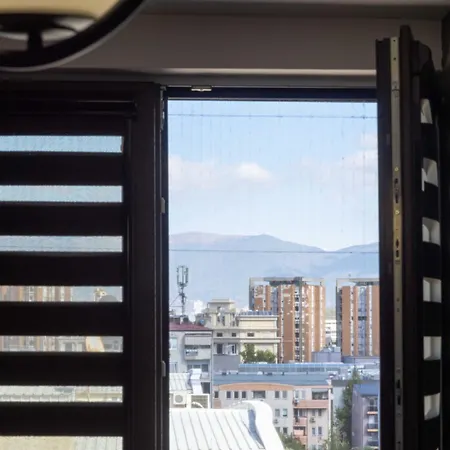 Modern Duplex Loft In Center With 3 Bedrooms