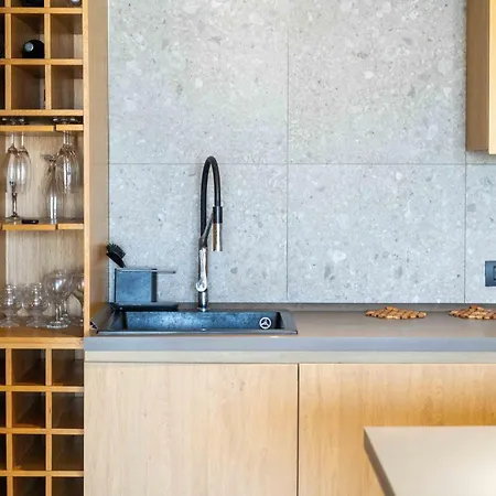 Modern Duplex Loft In Center With 3 Bedrooms Апартаменты *